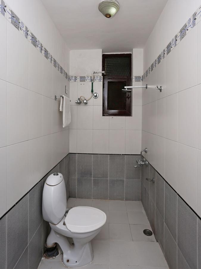 Oyo 10072 Hotel Amrit Regency Dehradún Kültér fotó